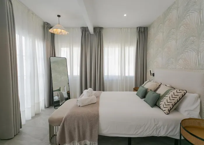 Lujoso Apartamento Con Piscina Compartida 3